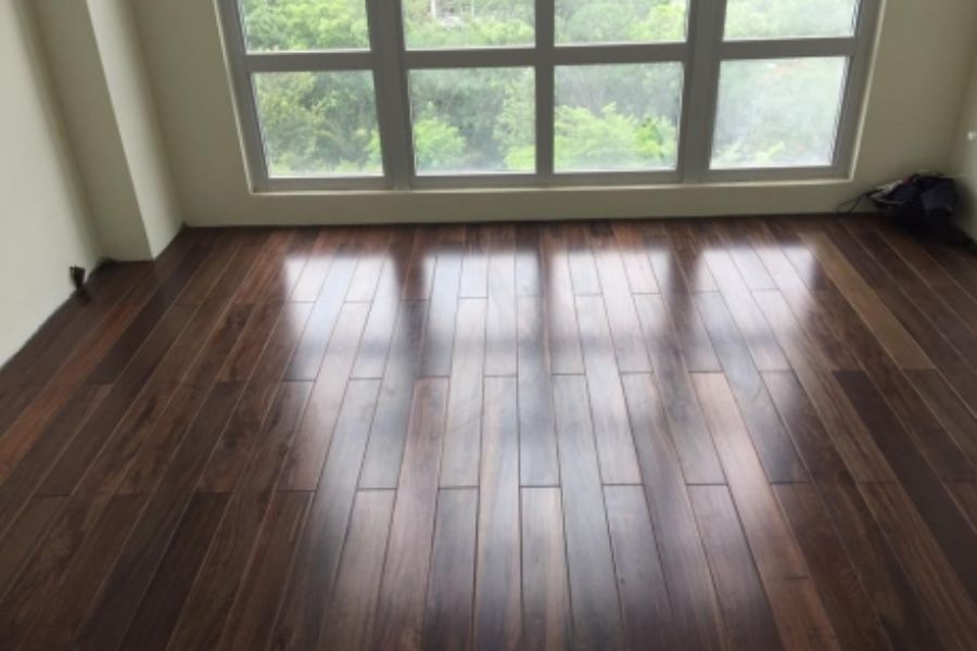 Đánh bóng sàn nhựa giả gỗ: Bí quyết giúp sàn nhà luôn bền đẹp như mới