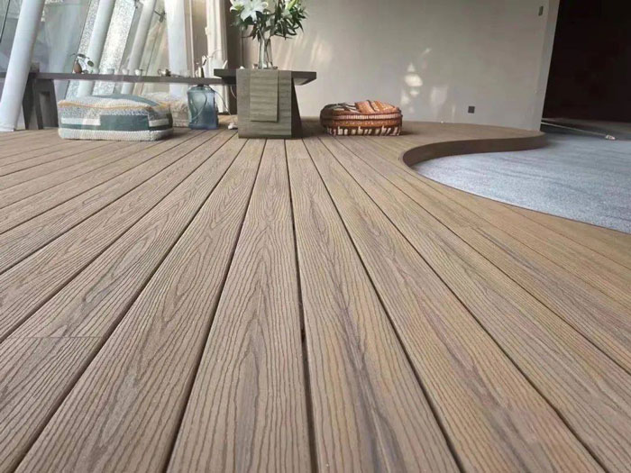 Sàn nhựa giả gỗ có bị phai màu không? Giải đáp chi tiết ưu nhược điểm